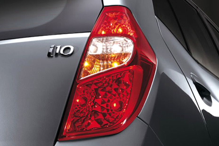 i10 Tail light i10 Tail light