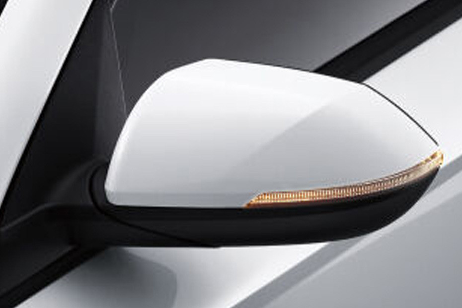 Hyundai Kona Drivers Side Mirror Front Angle Hyundai Kona Drivers Side Mirror Front Angle
