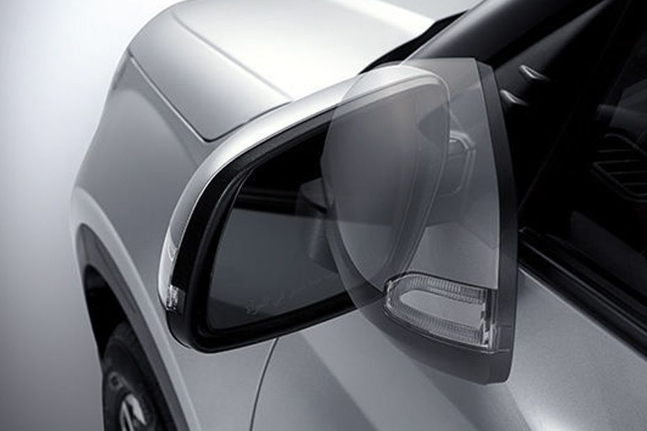 هيونداي فينيو Drivers Side Mirror Rear Angle هيونداي فينيو Drivers Side Mirror Rear Angle