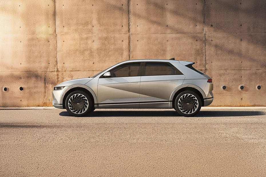أيونيك 5 Side view أيونيك 5 Side view