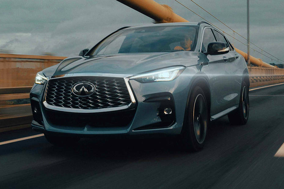 إنفينيتي QX55 Front Side View إنفينيتي QX55 Front Side View