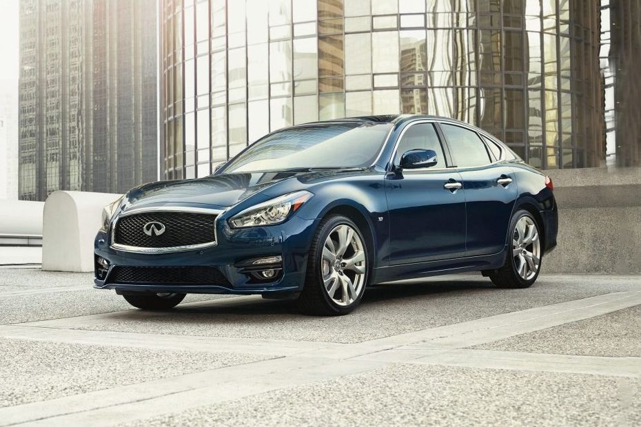 Infiniti Q70 Side Medium View Infiniti Q70 Side Medium View