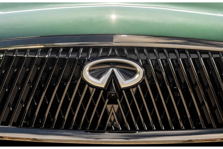 Infiniti Infiniti