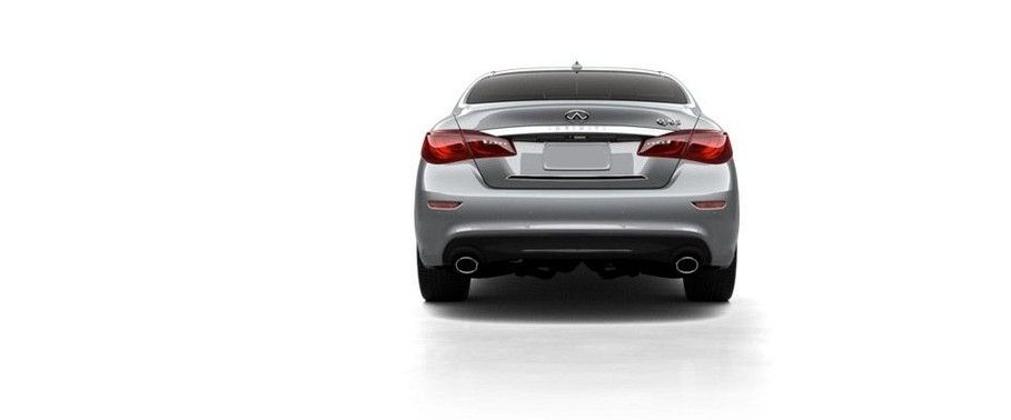 Full Rear View of انفنتي Q70 (2014-2021) Full Rear View of انفنتي Q70 (2014-2021)