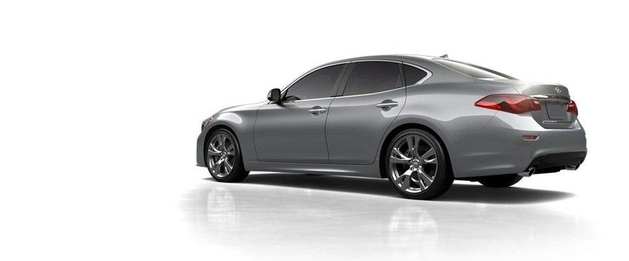 Q70 (2014-2021) Rear Low Angle View Q70 (2014-2021) Rear Low Angle View