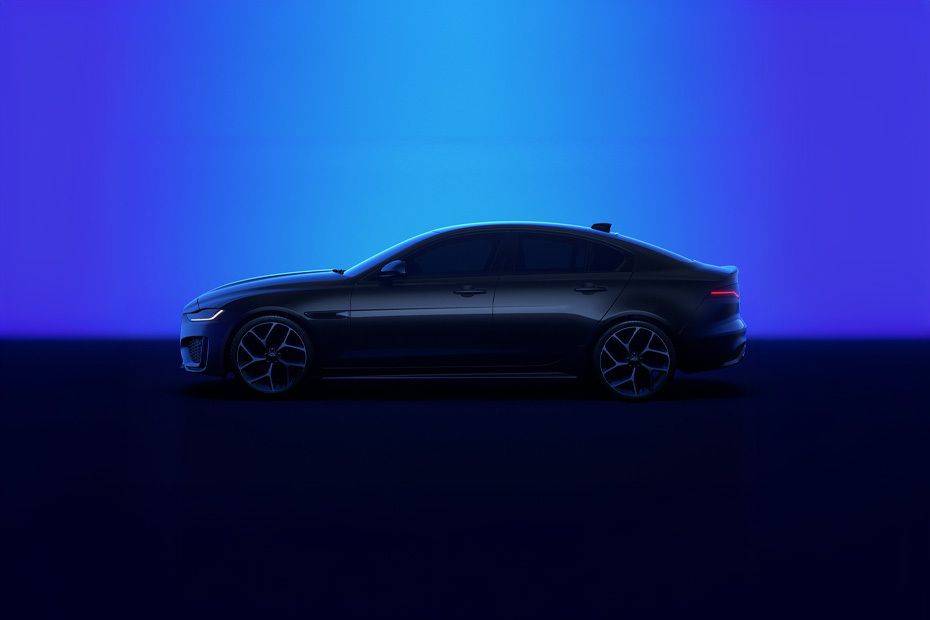 جاكوار XE 2.0L XE 300 SPORT 2025 العربيةالسعودية