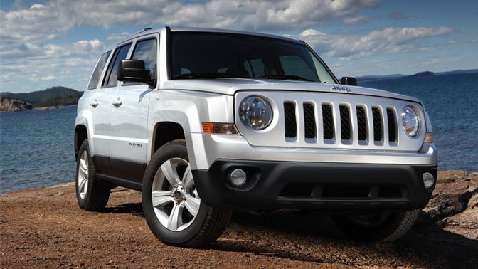 جيب Patriot Front Medium View جيب Patriot Front Medium View