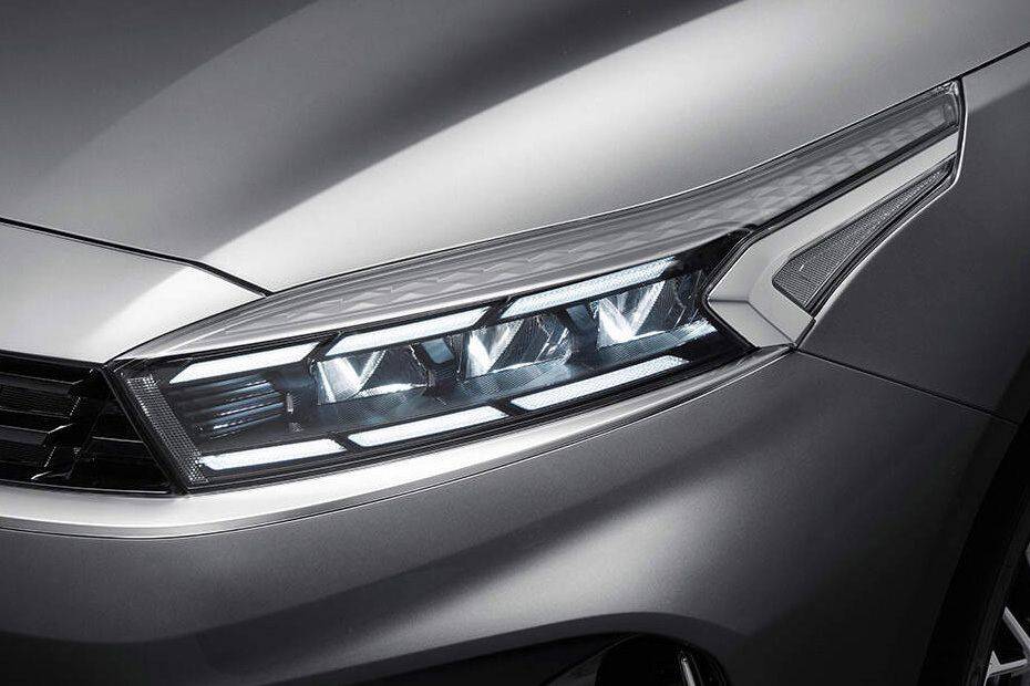 سيراتو Headlight سيراتو Headlight