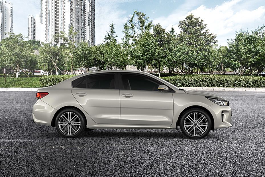 كيا Rio 4-Door Drivers Sideview كيا Rio 4-Door Drivers Sideview