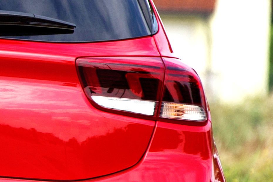 Rio 5-Door Tail light Rio 5-Door Tail light