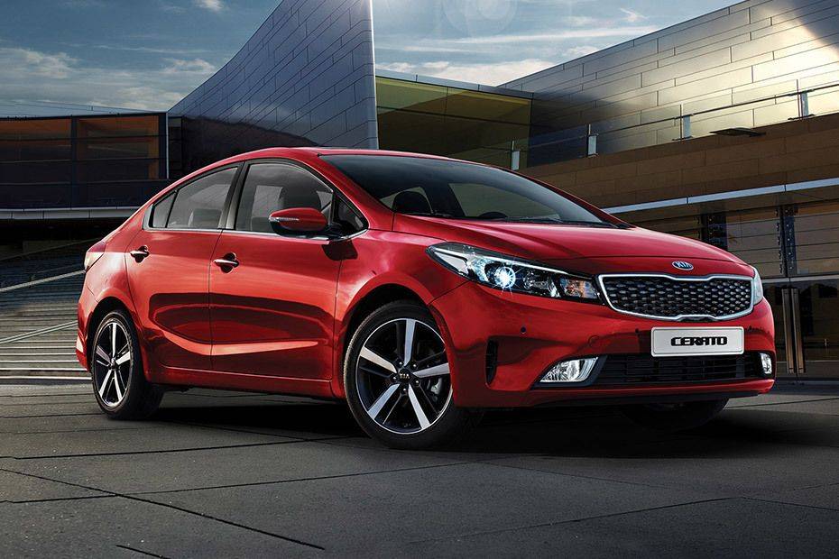 KIA Cerato (2012-2021) Front Cross Side View KIA Cerato (2012-2021) Front Cross Side View