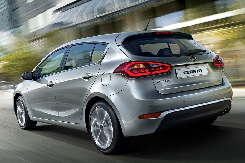 Rear Cross Side View of كيا Cerato 5 Door Rear Cross Side View of كيا Cerato 5 Door