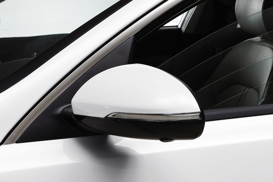KIA Optima (2012-2021) Drivers Side Mirror Front Angle KIA Optima (2012-2021) Drivers Side Mirror Front Angle