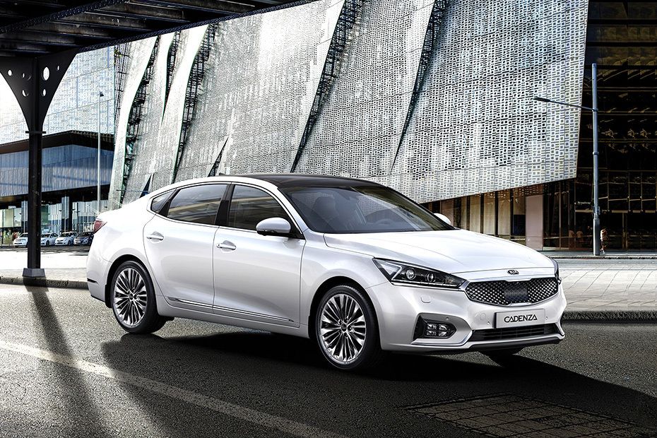 كيا Cadenza Front Medium View كيا Cadenza Front Medium View