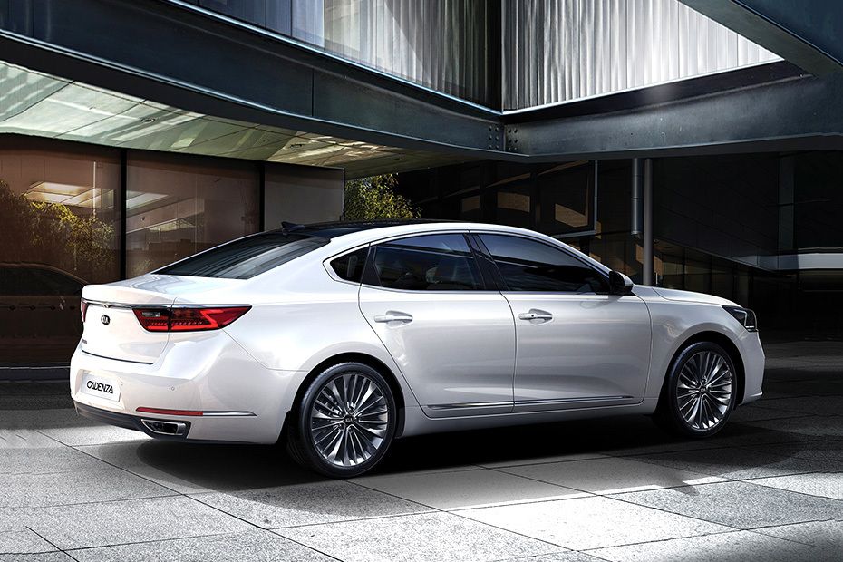 Cadenza Rear Medium Side View Cadenza Rear Medium Side View