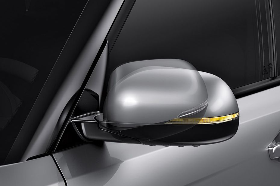 كيا Soul Drivers Side Mirror Front Angle كيا Soul Drivers Side Mirror Front Angle