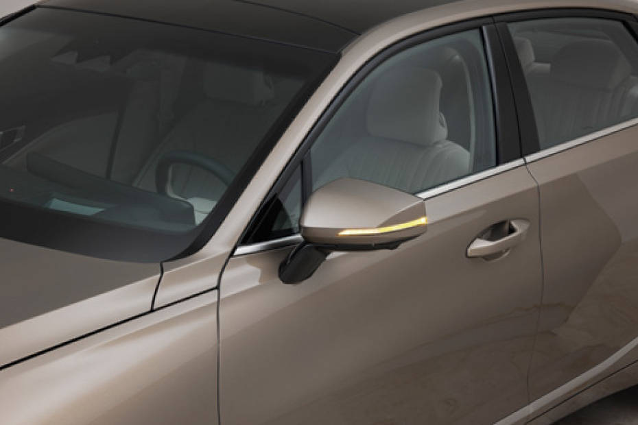 كيا كيه 8 Drivers Side Mirror Front Angle كيا كيه 8 Drivers Side Mirror Front Angle