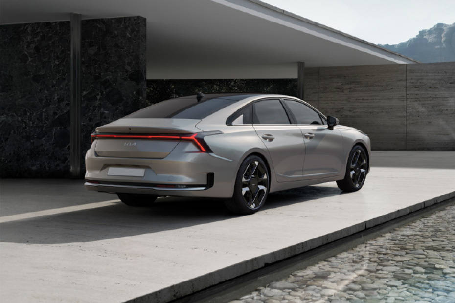 كيه 8 Rear angle view كيه 8 Rear angle view