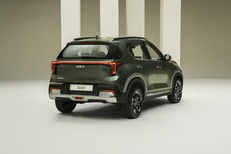 Rear Cross Side View of KIA Sonet Rear Cross Side View of KIA Sonet