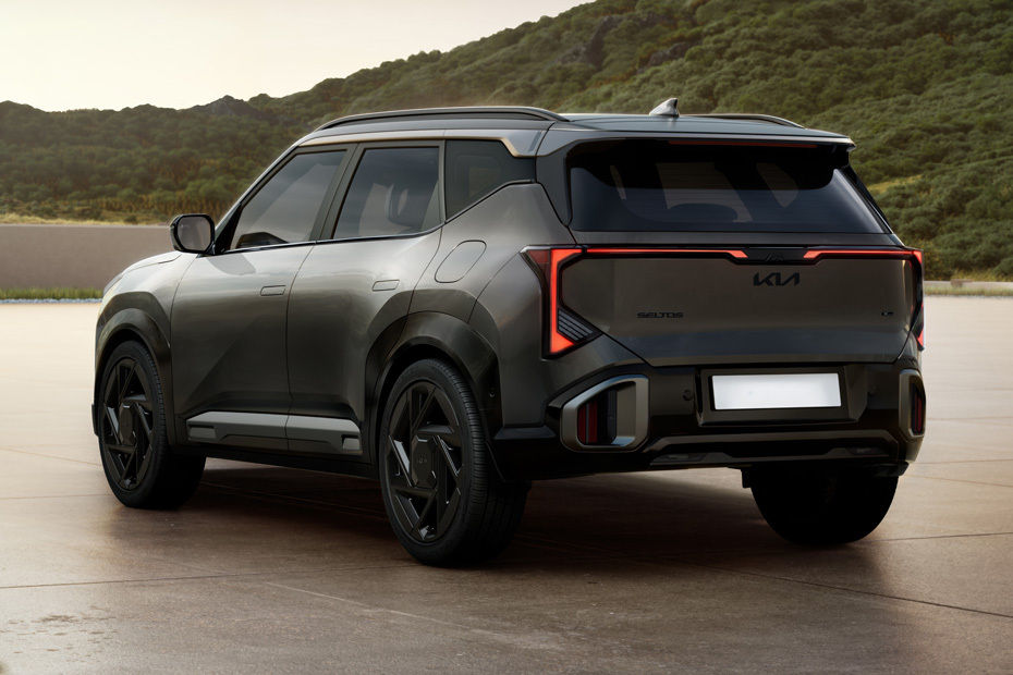 Rear Cross Side View of KIA Seltos 2026