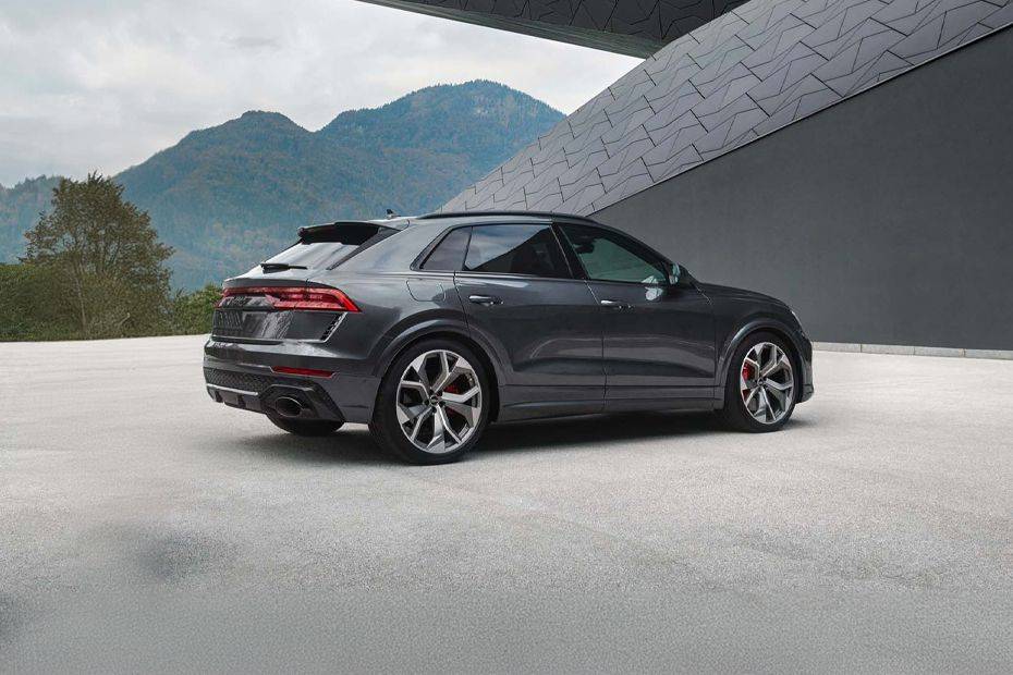 RS Q8 Rear angle view RS Q8 Rear angle view