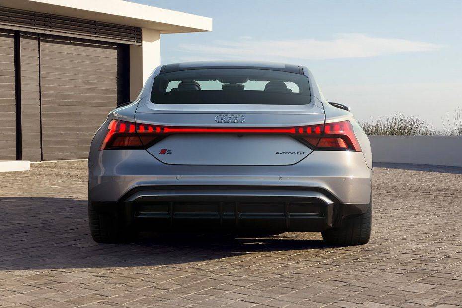 Full Rear View of أودي إي-ترون جي تي Full Rear View of أودي إي-ترون جي تي