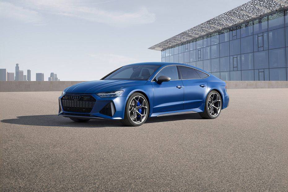 أودي RS7 Front angle low view أودي RS7 Front angle low view