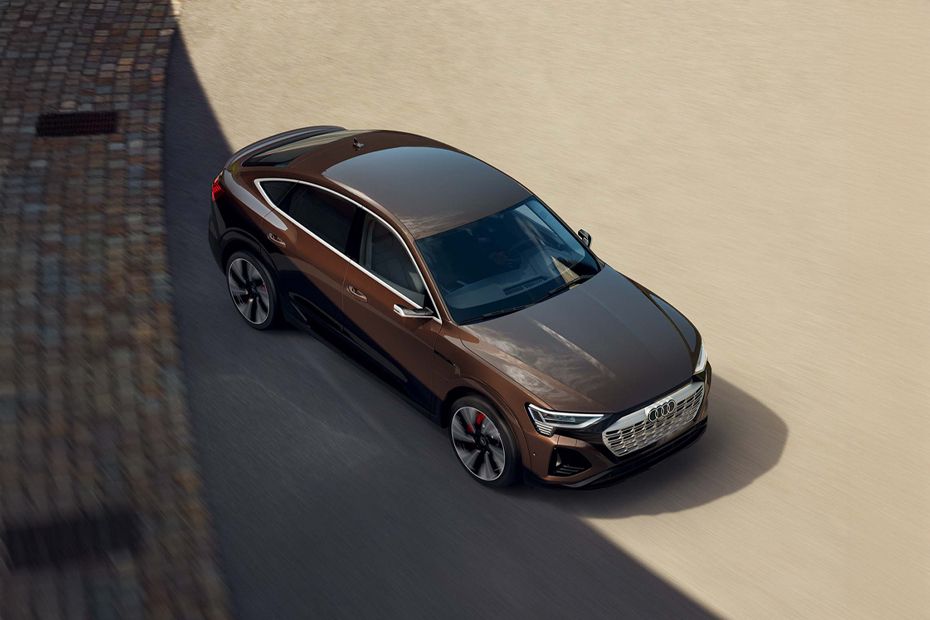 Top View of Q8-Sportback-E-Tron