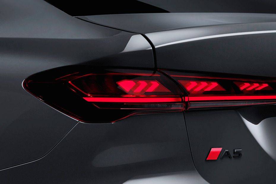 أيه 5 سيدان Tail light أيه 5 سيدان Tail light