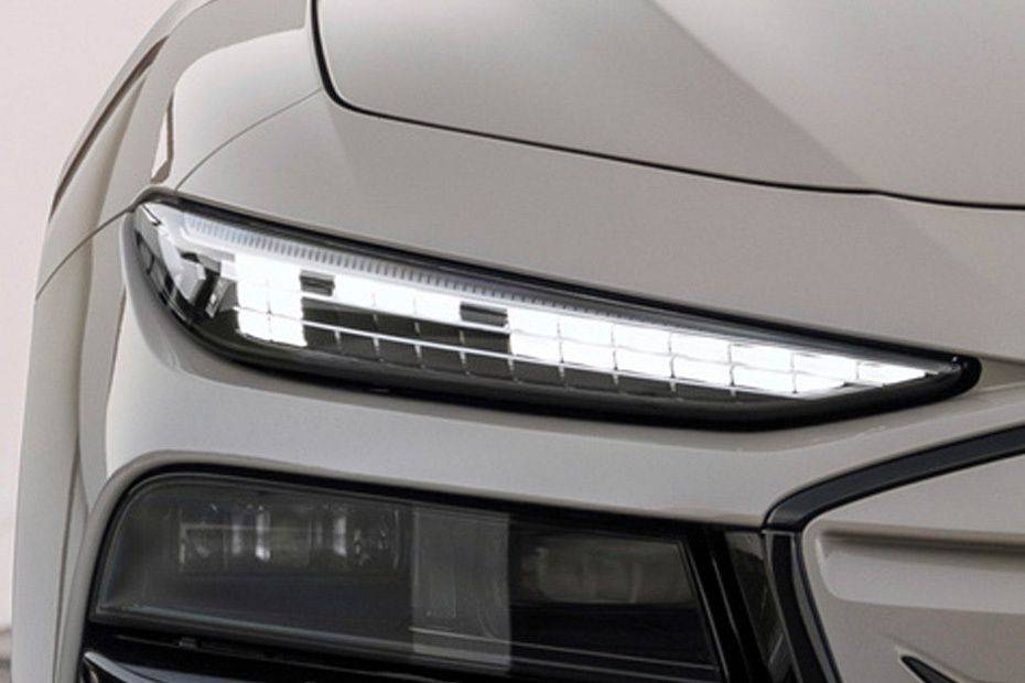 أيه 6 إي-ترون Headlight أيه 6 إي-ترون Headlight