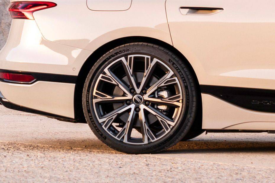 أيه 6 إي-ترون Wheel أيه 6 إي-ترون Wheel