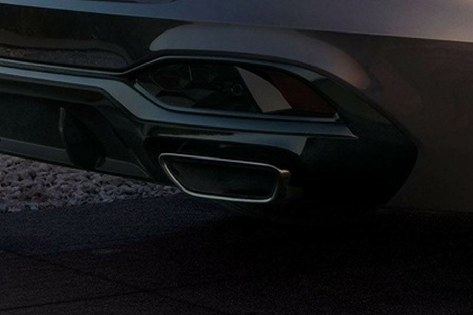Exhaust Pipe of أودي إيه٥ إل Exhaust Pipe of أودي إيه٥ إل