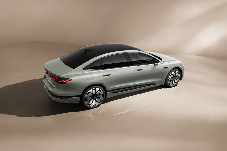 A6L إي-ترون Rear angle view A6L إي-ترون Rear angle view
