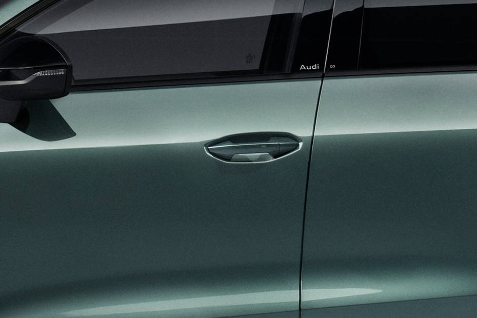 كيو 3 2026 Door handle كيو 3 2026 Door handle