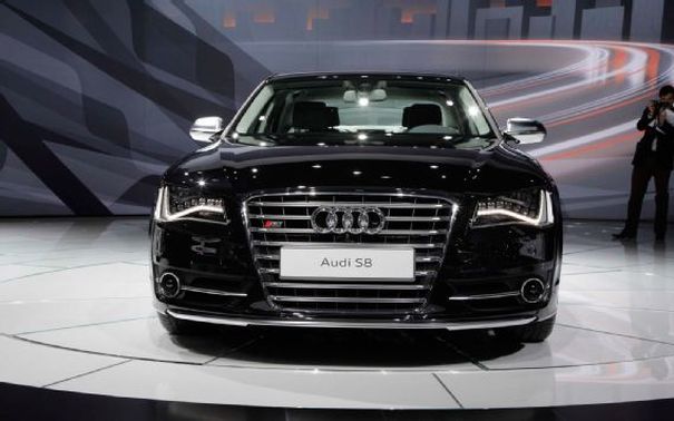 Full Front View of S8 (2012-2022)