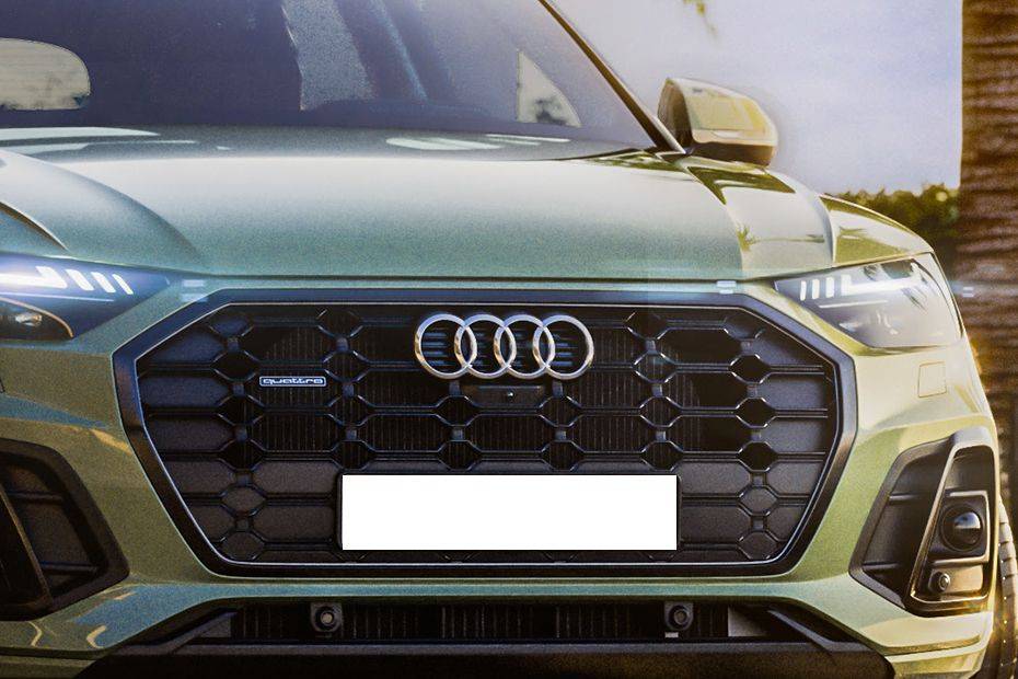 Q5 Grille View Q5 Grille View