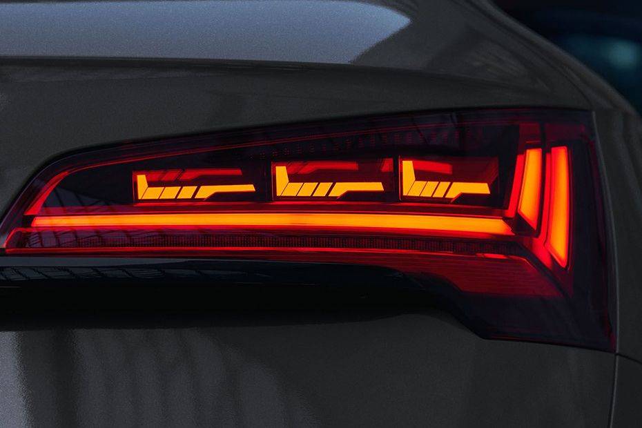 Q5 Tail light Q5 Tail light
