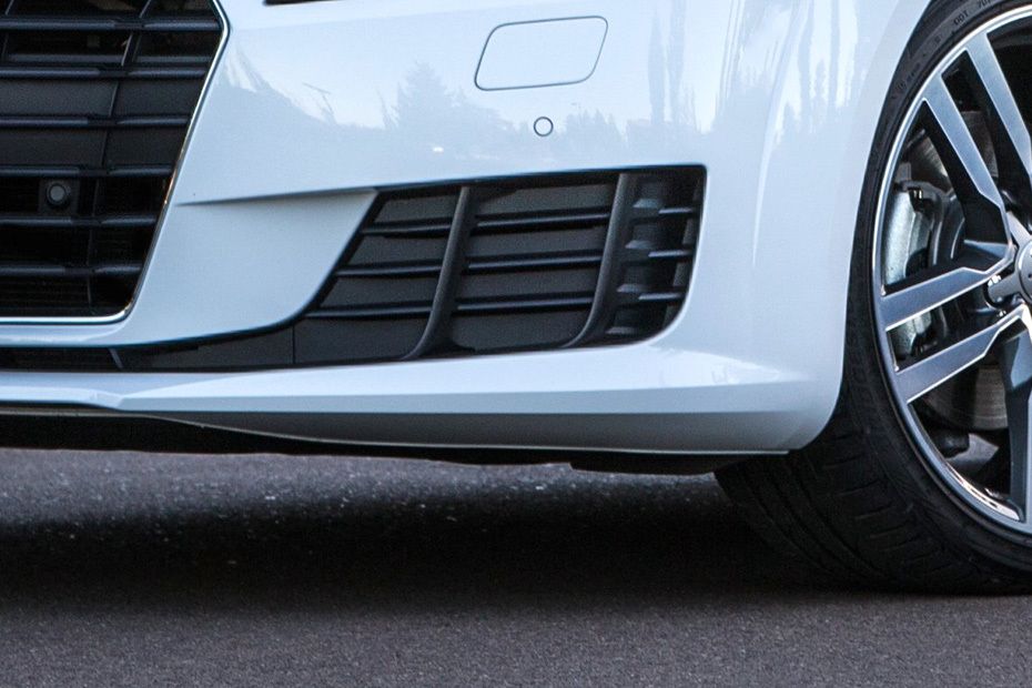 TT Roadster Front Fog Lamp TT Roadster Front Fog Lamp