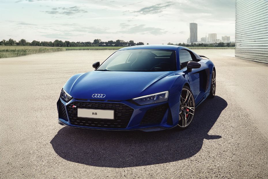 أودي R8 Coupe Front Medium View أودي R8 Coupe Front Medium View