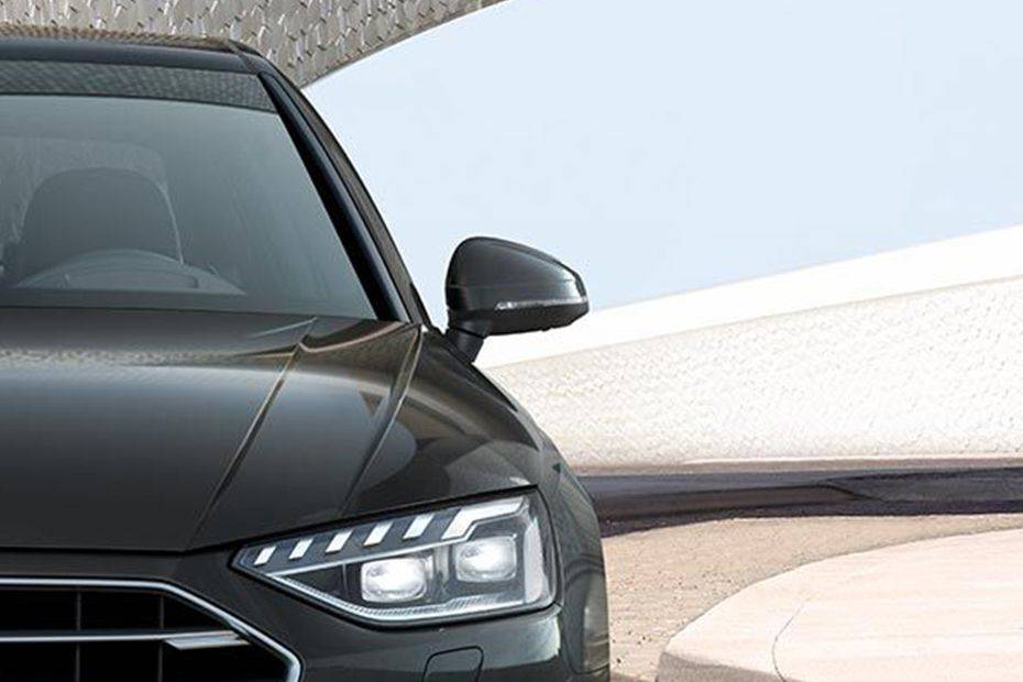 أودي A4 (2022-2024) Drivers Side Mirror Front Angle أودي A4 (2022-2024) Drivers Side Mirror Front Angle