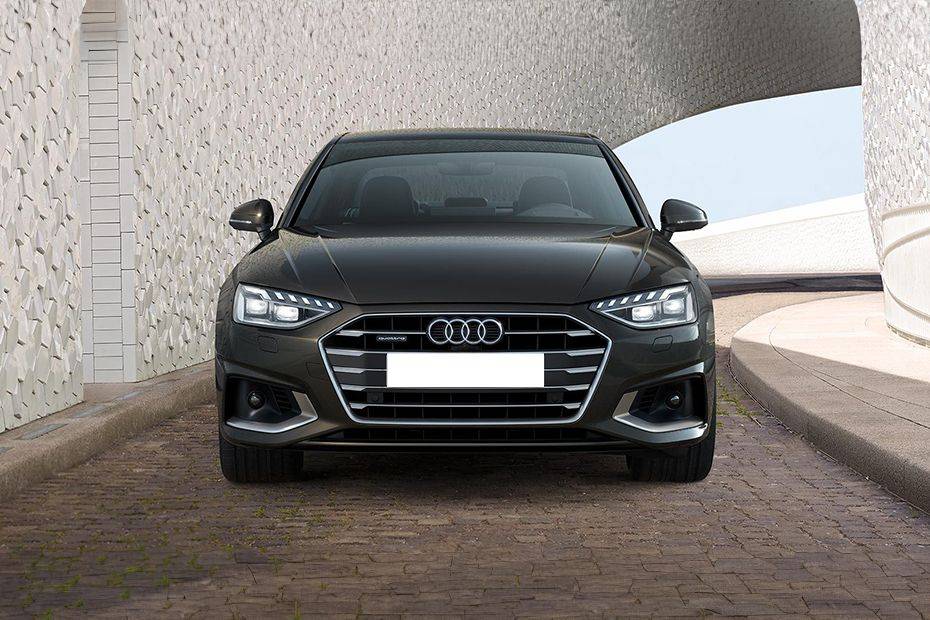 أودي A4 (2022-2024) Front Medium View أودي A4 (2022-2024) Front Medium View