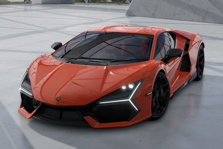 لامبورجيني ريفويلتو Front Side View