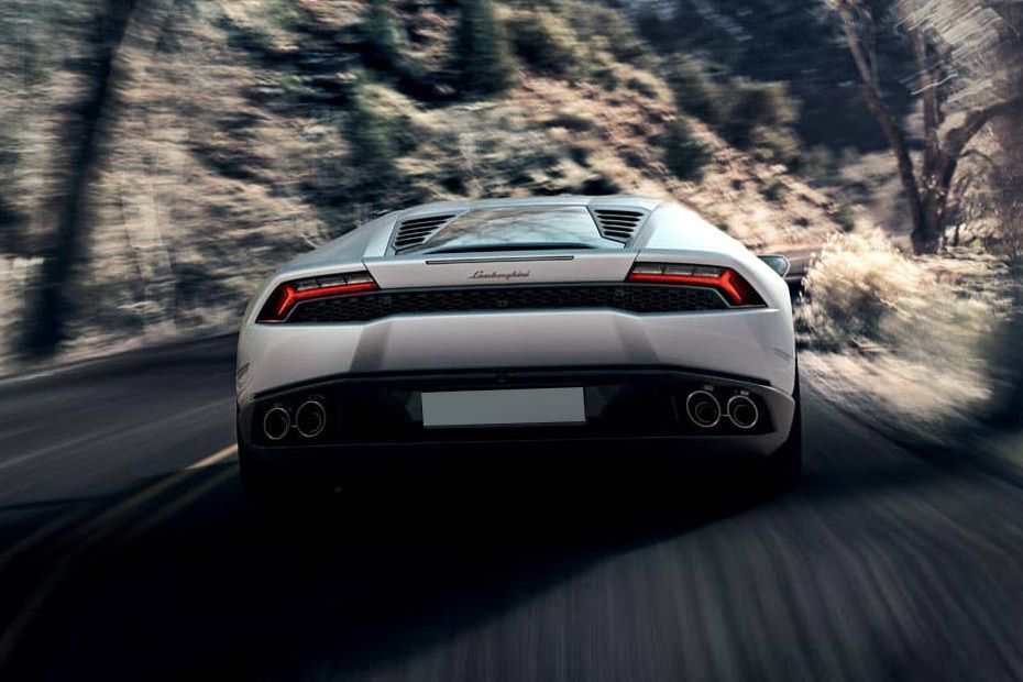 Full Rear View of Lamborghini Huracan Full Rear View of Lamborghini Huracan