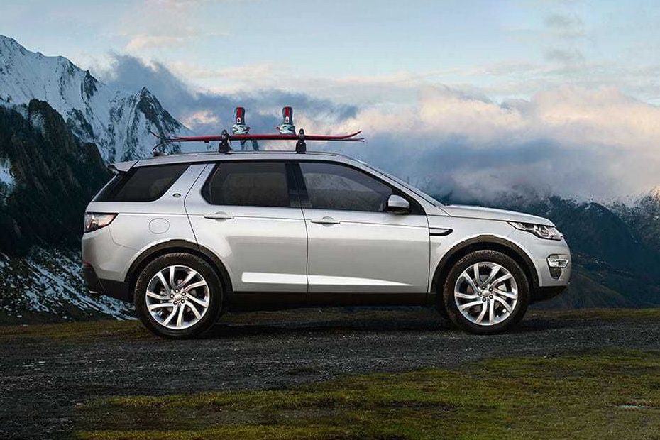 Land Rover Discovery Sport Drivers Sideview Land Rover Discovery Sport Drivers Sideview