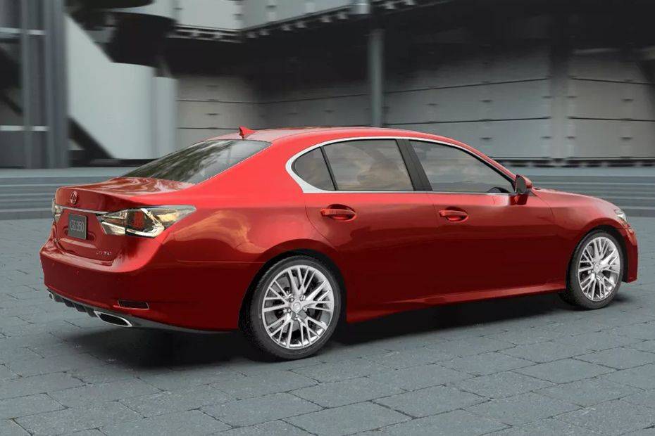 GS (2013-2021) Rear angle view GS (2013-2021) Rear angle view