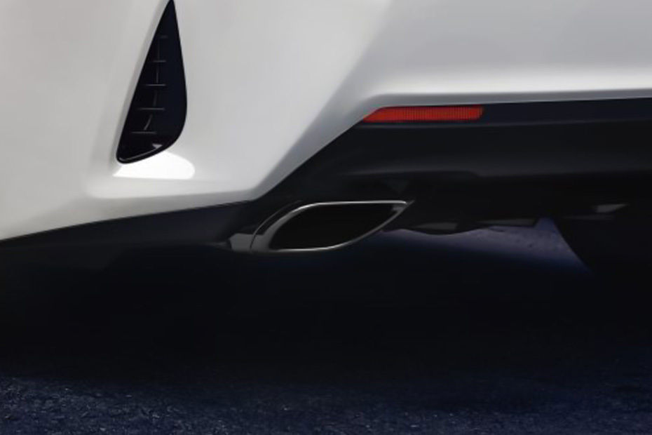 Exhaust Pipe of لكزس RC
