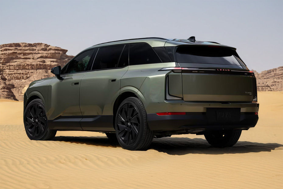Rear Cross Side View of لكزس تي زد