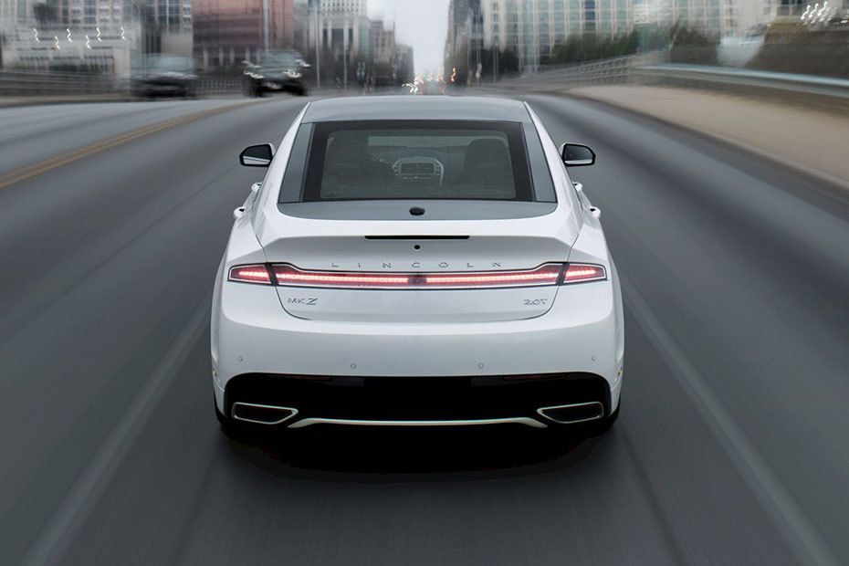 Full Rear View of لينكون MKZ Full Rear View of لينكون MKZ