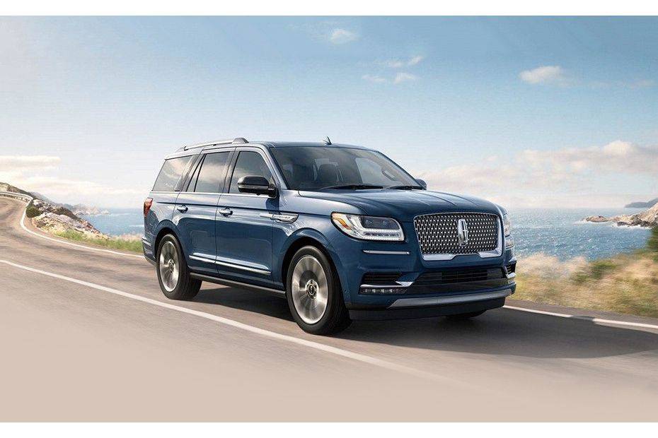 Lincoln Navigator (2012-2021) Front Medium View Lincoln Navigator (2012-2021) Front Medium View