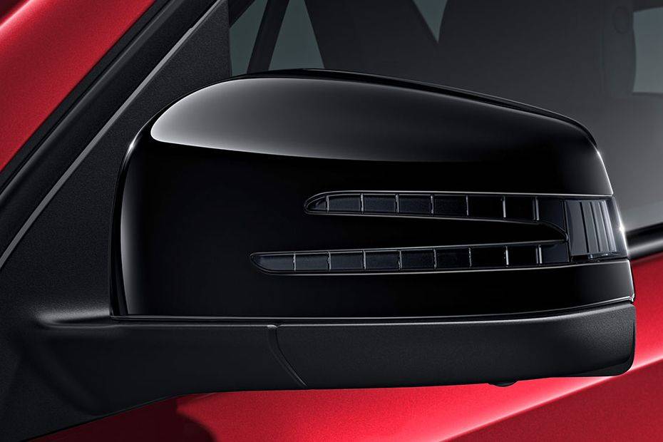 Mercedes-Benz GLE-Class Drivers Side Mirror Front Angle Mercedes-Benz GLE-Class Drivers Side Mirror Front Angle